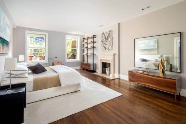 Sarah Jessica Parker’s New York house is for sale and the wardrobe is totally awesome 4
